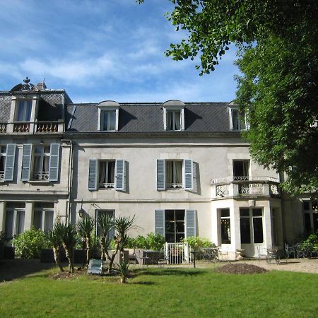 Hotel Les Marechaux 欧塞尔 外观 照片