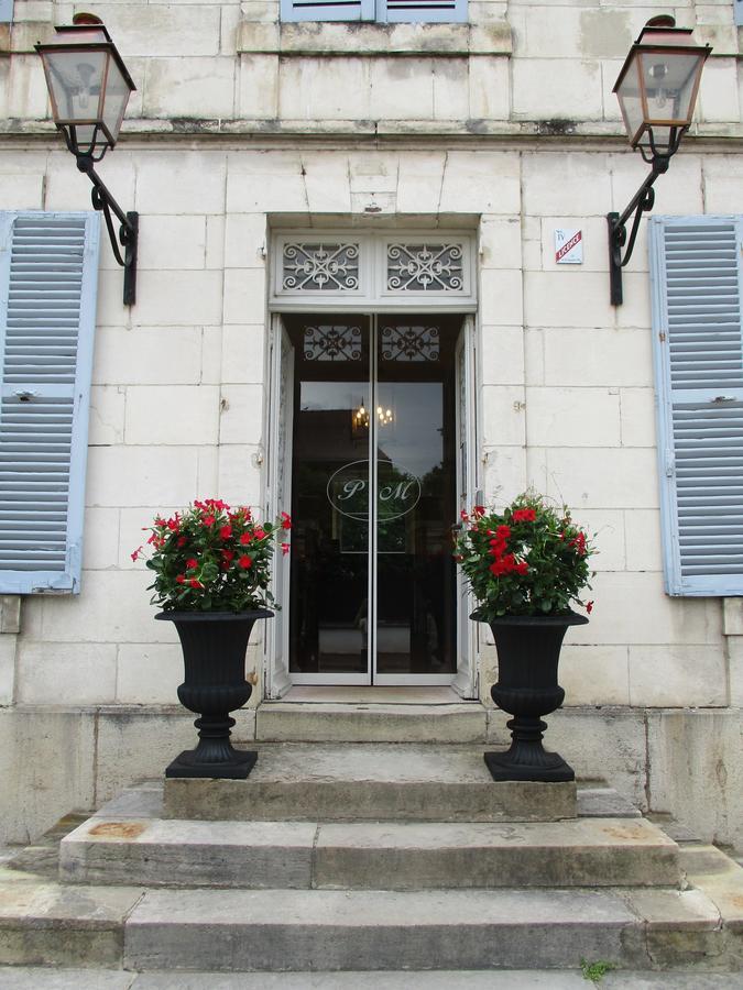 Hotel Les Marechaux 欧塞尔 外观 照片