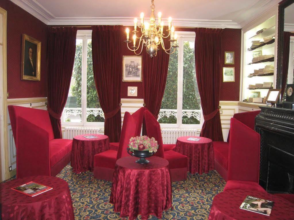 Hotel Les Marechaux 欧塞尔 外观 照片