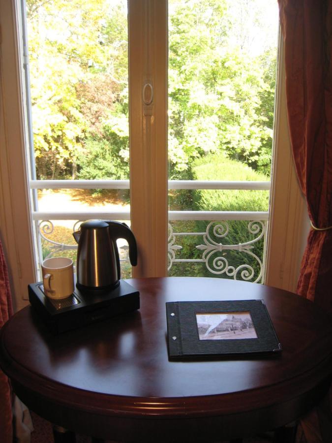 Hotel Les Marechaux 欧塞尔 外观 照片